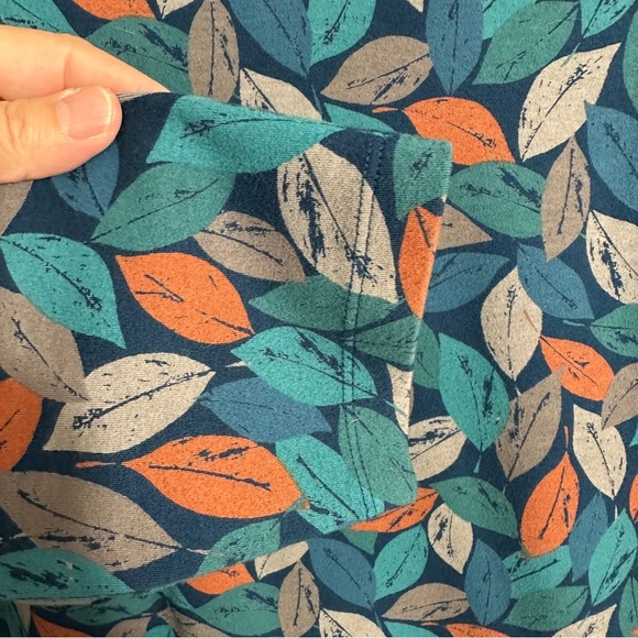 Seasalt Cornwall size 10 US Tall Waves tunic, teal w/leaf pattern, fall, autumn - Picture 4 of 12